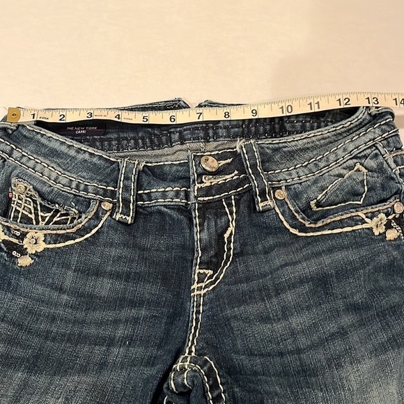 Vigoss The New York Capri Mid Rise Size 1/2 - Picture 3 of 16